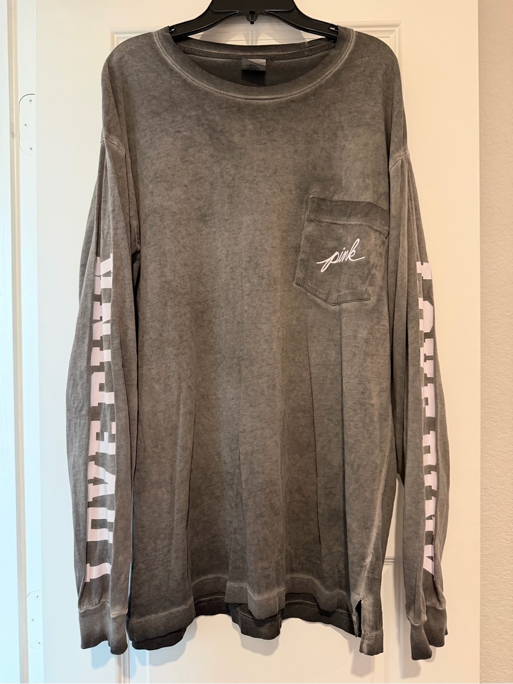 Victoria’s Secret PINK Oversized Gray Acid Wash Love Pink Long Sleeve Tee M